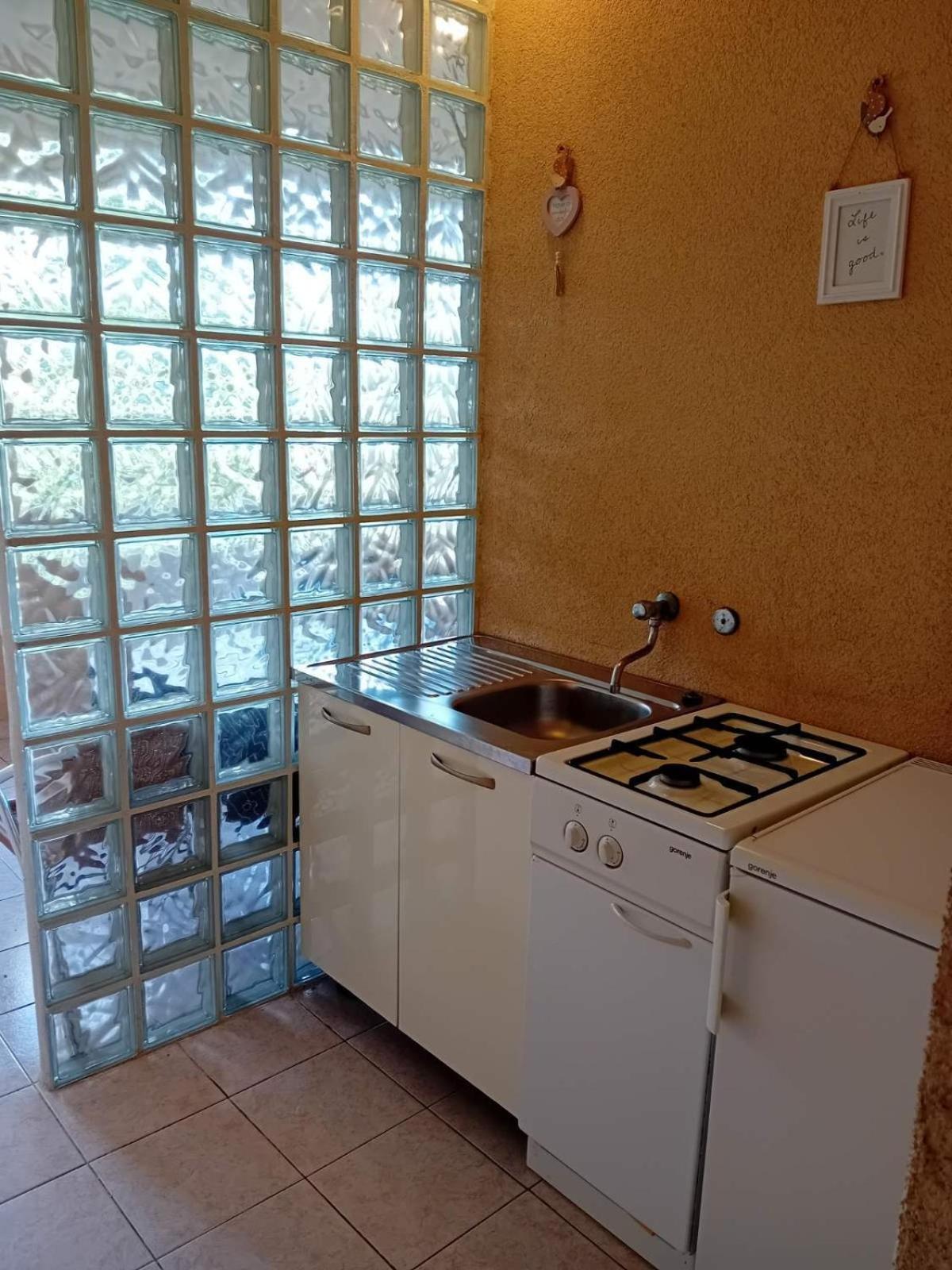 Rooms With A Parking Space Krk - 13553 Vrh  Εξωτερικό φωτογραφία