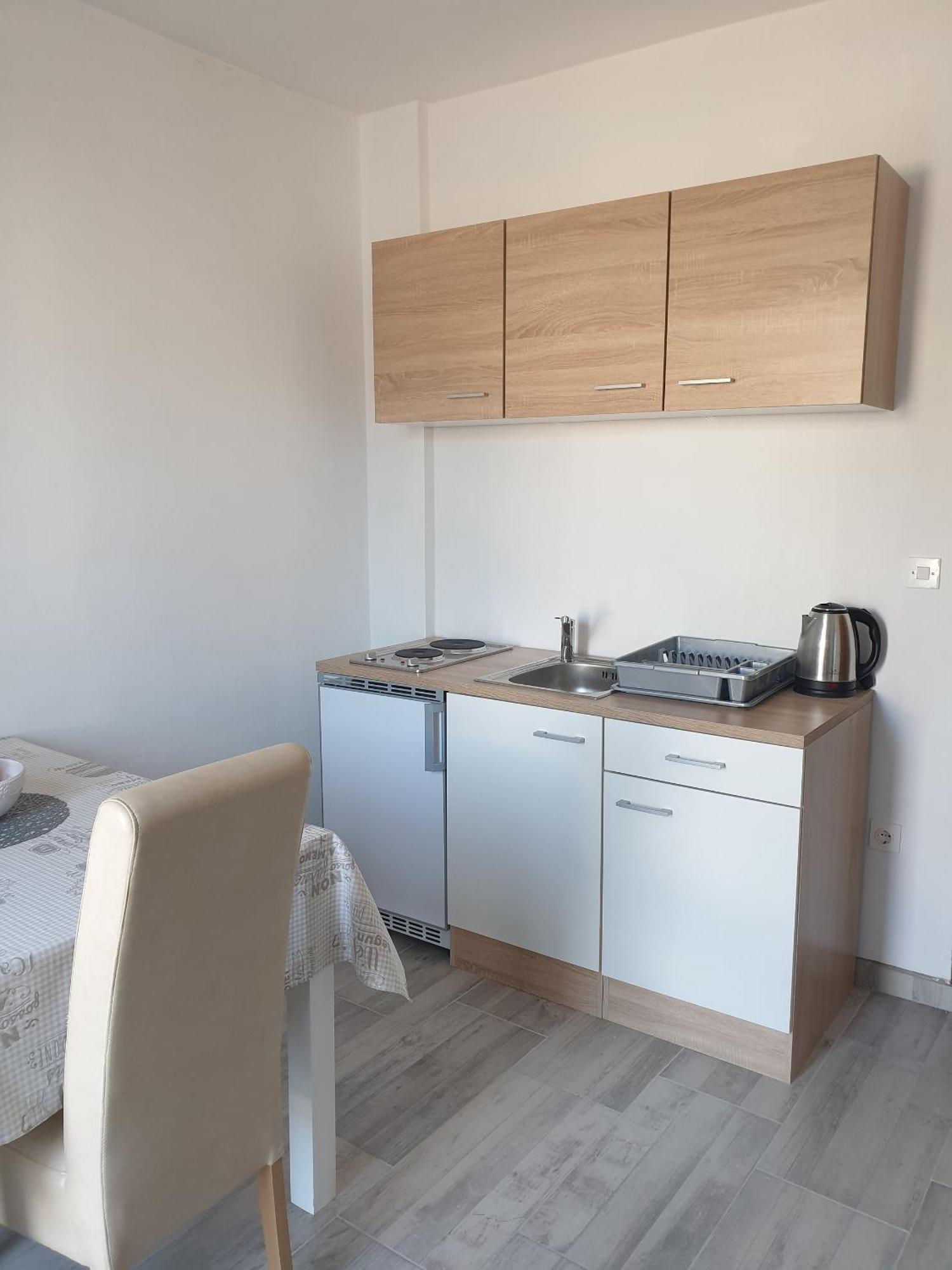 Rooms With A Parking Space Krk - 13553 Vrh  Εξωτερικό φωτογραφία
